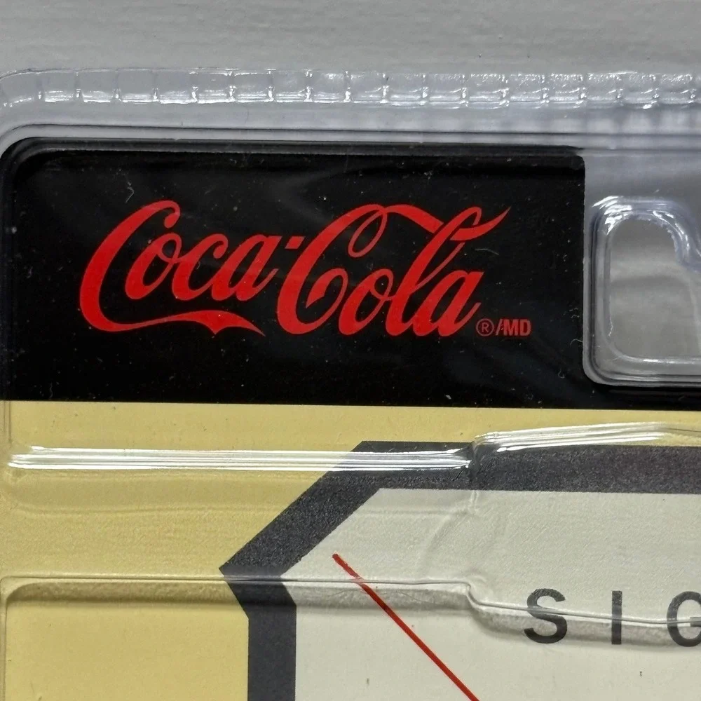 M2 Machines Coca-Cola 1956 Ford F-100 Truck Custom Die-Cast 1:64 Scale 52500